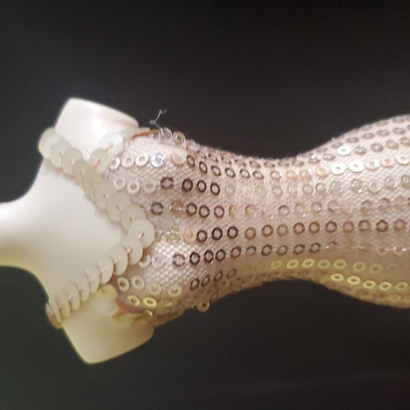 SOLD SOLD !Ball gown, Mannequin Jewelry stand silver - Picture 8 of 16